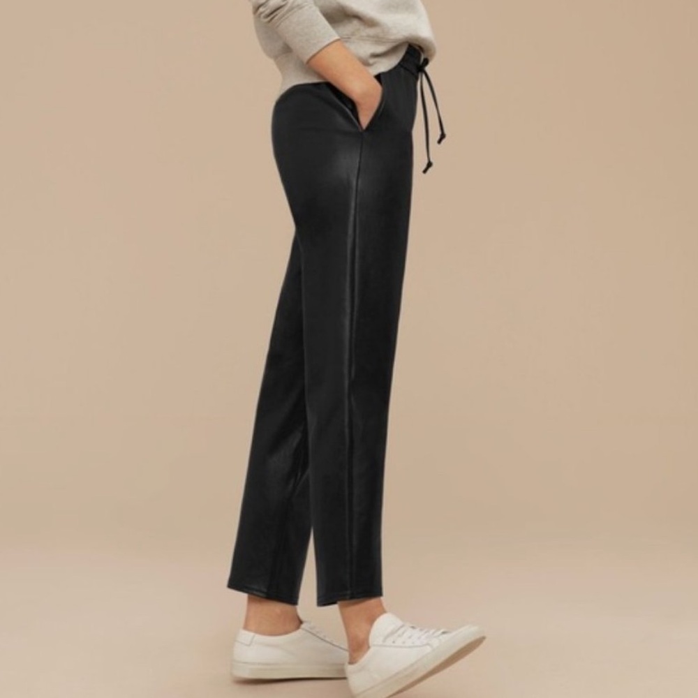 Aritzia Wilfred Free Kadina pant S black faux leather pull on jogger pants